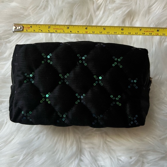 Cute black cosmetic ,pencil or travel bag - Picture 11 of 12